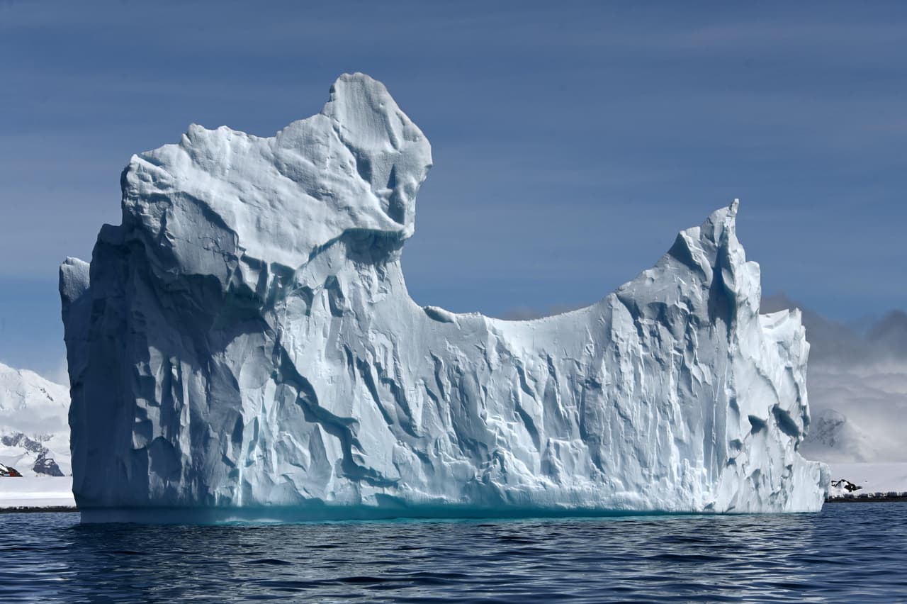 El iceberg más grande del mundo, tres veces mayor que Los Ángeles, se desprende de la Antártida