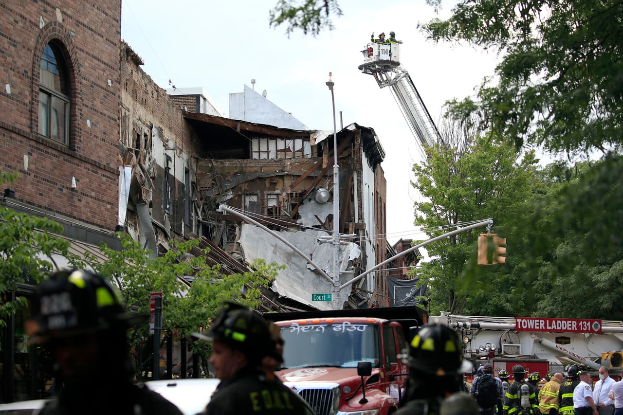 Al parecer el edificio estaba siendo reparado al momento del colapso.