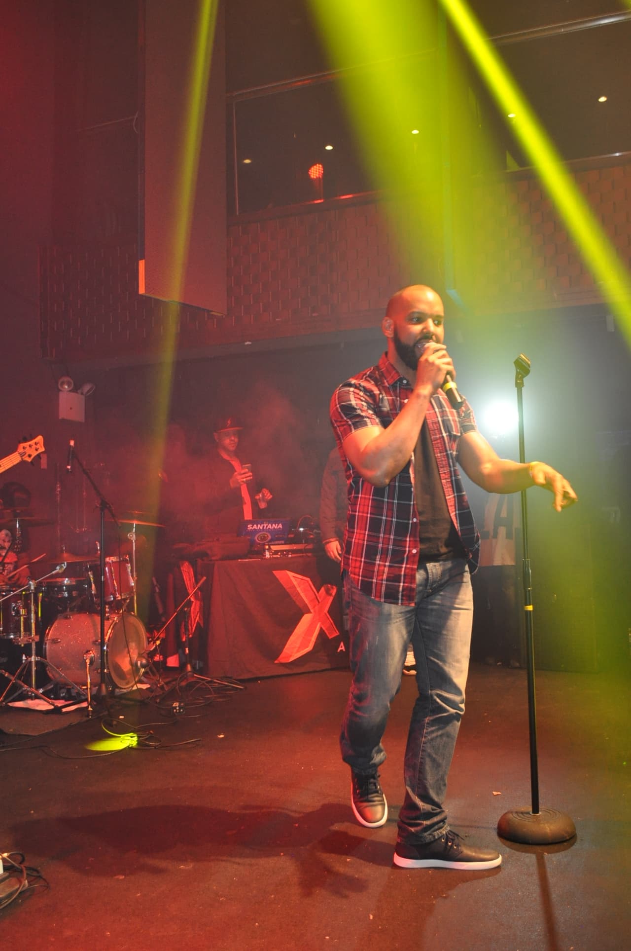 Los fans de La X disfrutaron nuestro concierto exclusivo con Jory Boy en Stage 48.