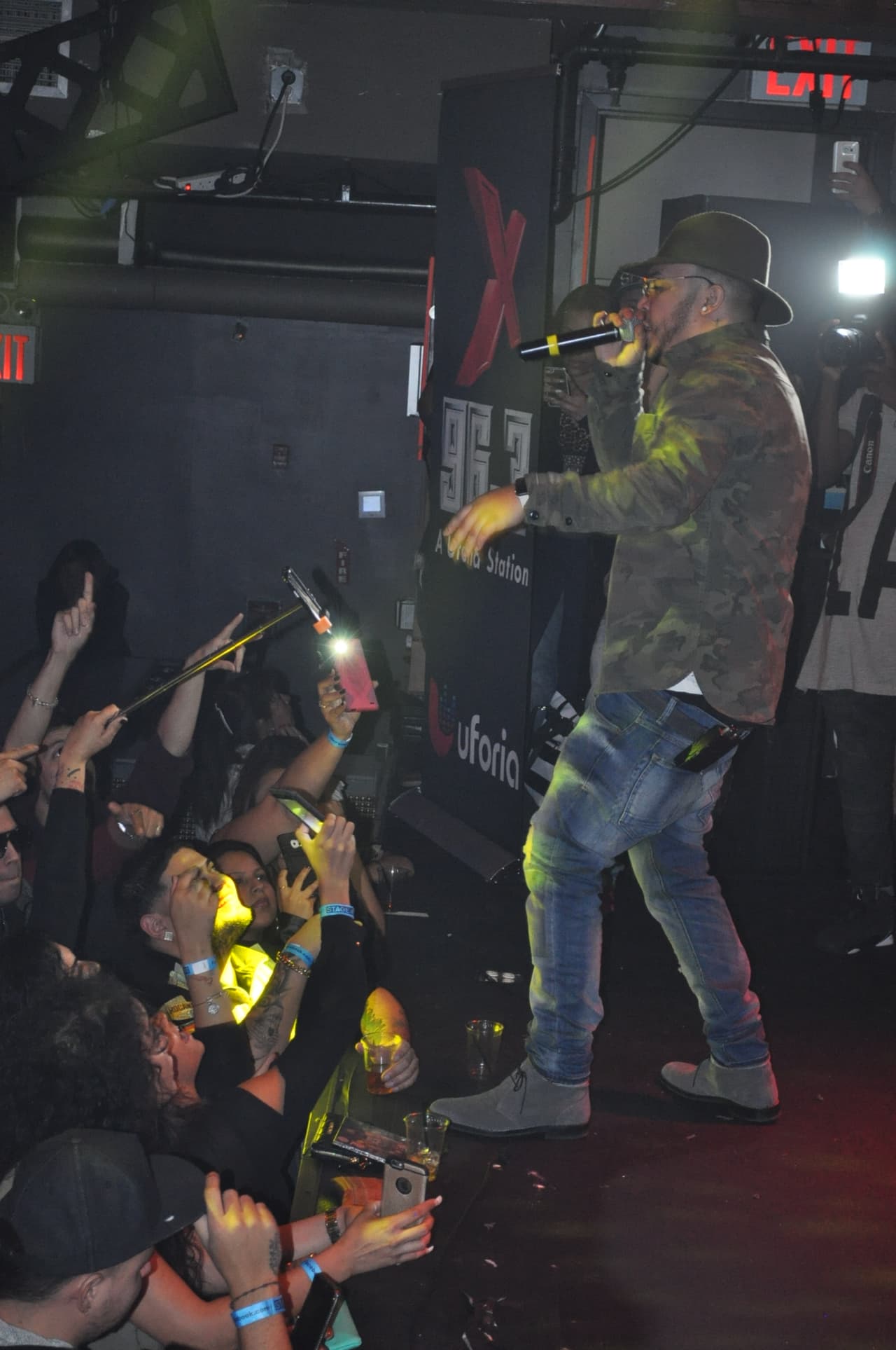 Los fans de La X disfrutaron nuestro concierto exclusivo con Jory Boy en Stage 48.