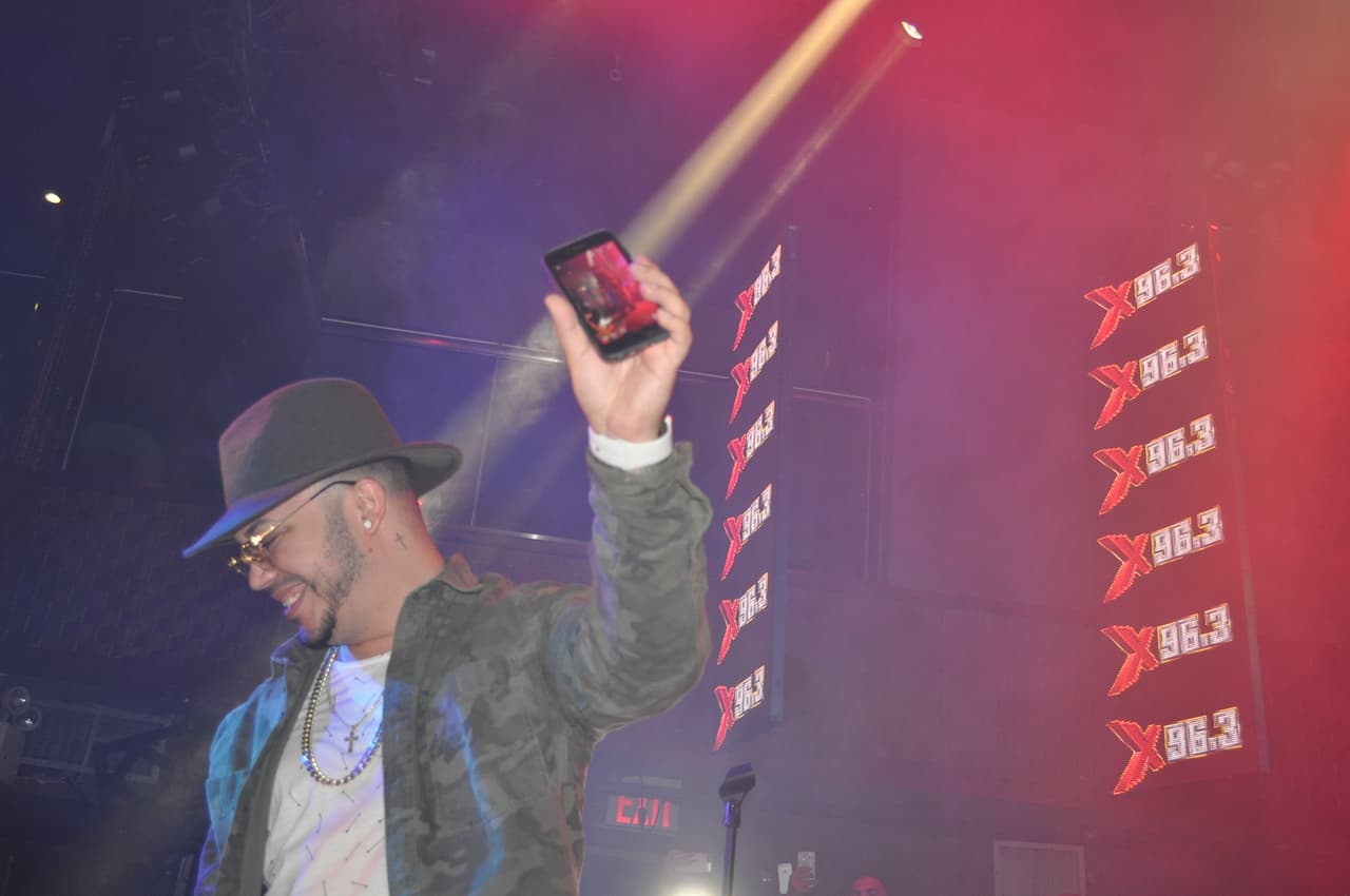 Los fans de La X disfrutaron nuestro concierto exclusivo con Jory Boy en Stage 48.