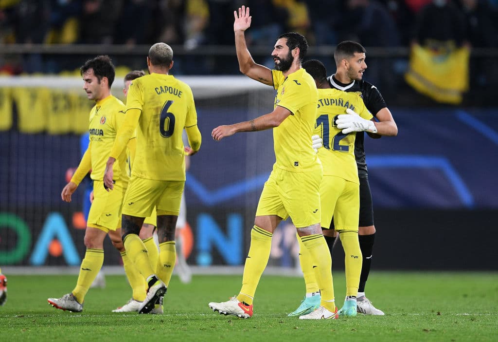 Juventus vence 4-2 al Zenti en uan feria de goles, Villarreal conigue la victoria fácilmente 2-0 sobre el Young Boys y el Lille remonta 2-1 al Sevilla.