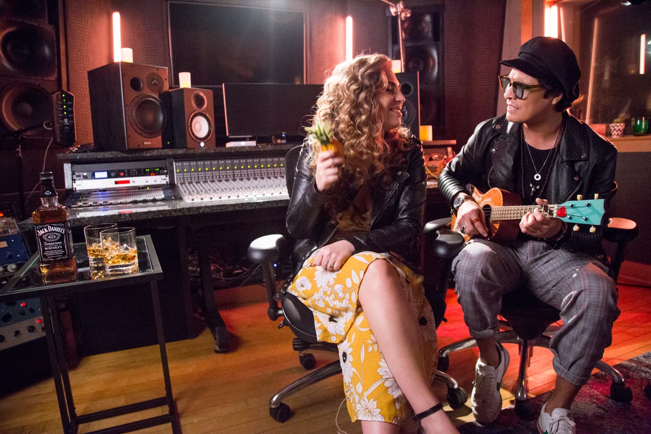 <b>Siempre juntos. </b>
<br>Periko Y Jessi comparten cómo crean música juntos.