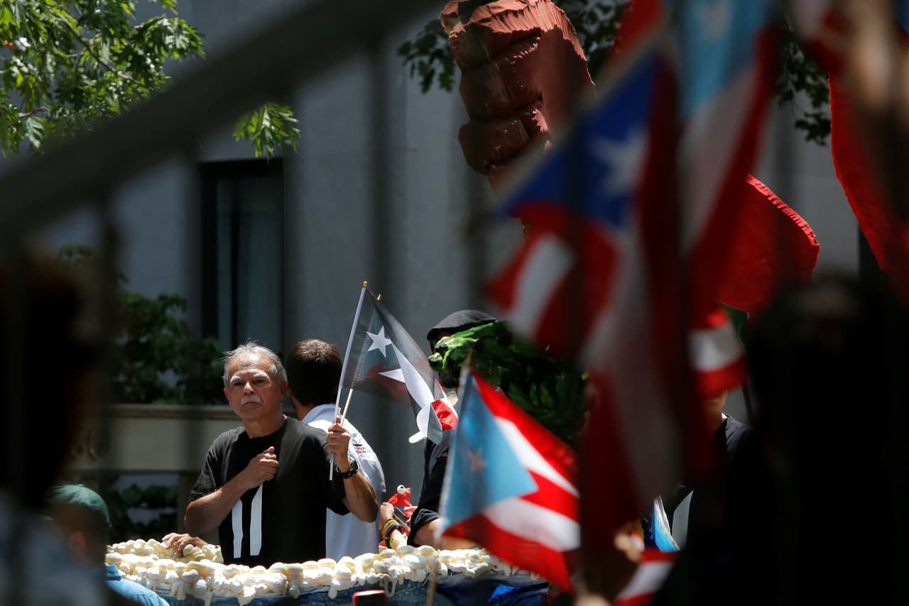 Óscar López Rivera marca el Desfile Puertorriqueño de Nueva York tras la polémica por su presencia