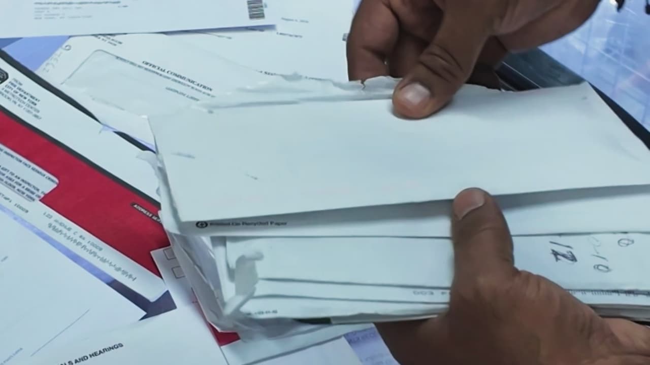 Nueva York reduce multas a propietarios de viviendas y pequeños negocios para facilitar el pago de deudas