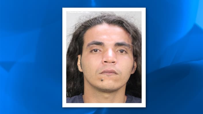 Policía atrapa a violador luego que olvidara su billetera en la escena