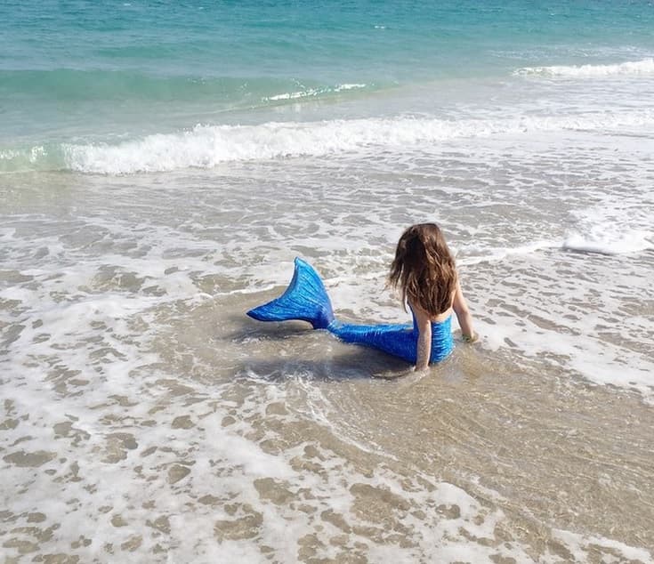 "Nunca es tarde para regresar a la infancia, y de la mano de nuestros pequeños...incomparable!Felicidad absoluta! Gracias hermosa maestra de vida", agregó la cantante.
