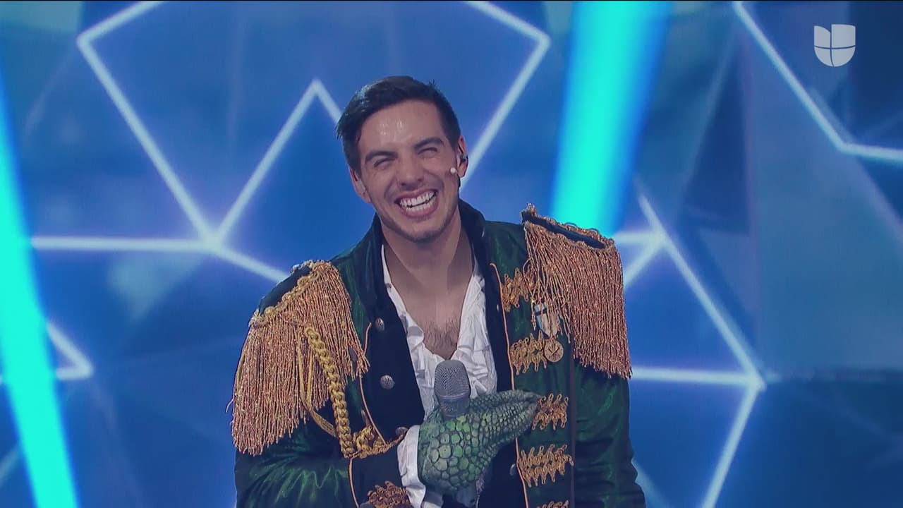 Consuelo Duval y Adrián Uribe acertaron con sus suposiciones, ya que el enmascarado ganador era Vadhir Derbez.