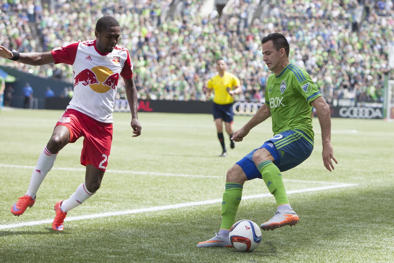 La magia de Pappa rescata a los Sounders, que dan vuelta 2-1 a NY Red Bulls