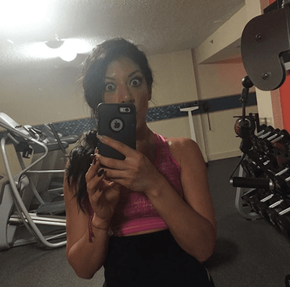 Vicky Terrazas, de Horóscopos de Durango agrega un poco de humor a sus instántaneas en el gimnasio: "A quemar la vaca frita, con arroz y moros [...]", escribió en su cuenta de Instagram.