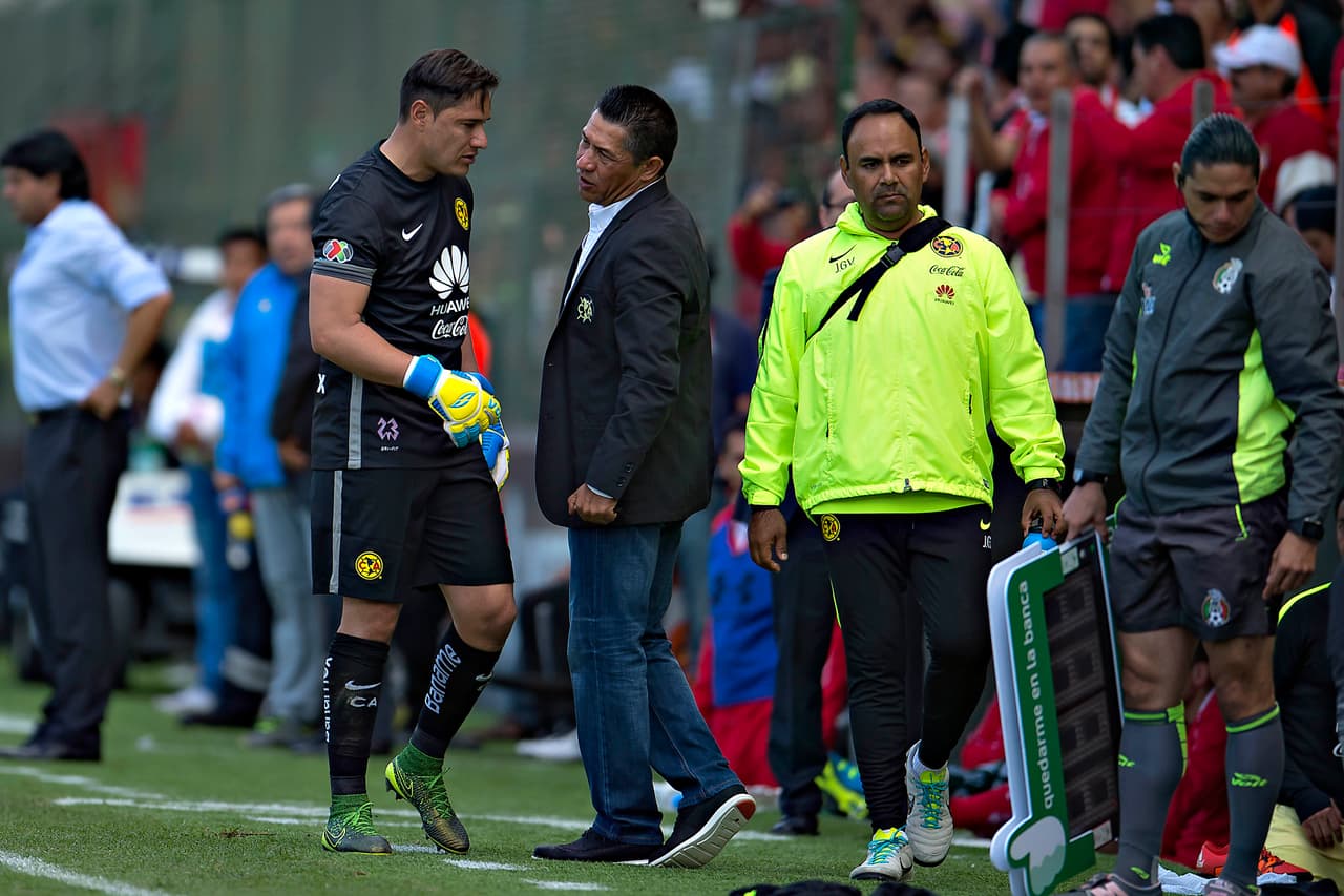 Lesión de Moisés Muñoz preocupa al América y al 'Tri'