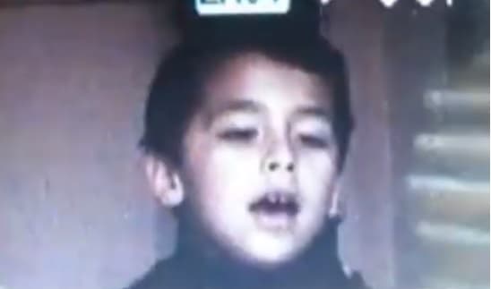 Este personaje tiene actualmente con 19 años de edad, pero desde los 4 años comenzó a cantar en los eventos de la escuela y familiares y hoy es toda una celebridad en el género del regional mexicano.