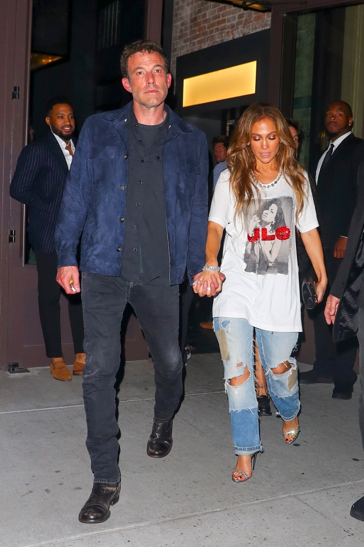 "Harán todo lo posible para salir y apoyar al otro. Ben quedó muy impresionado con el show de Jennifer y 
<b><a href="https://www.univision.com/famosos/ben-affleck-jlo-ejemplo-mujeres-latinas" target="_blank">le encanta verla actuar</a></b>".
<br>