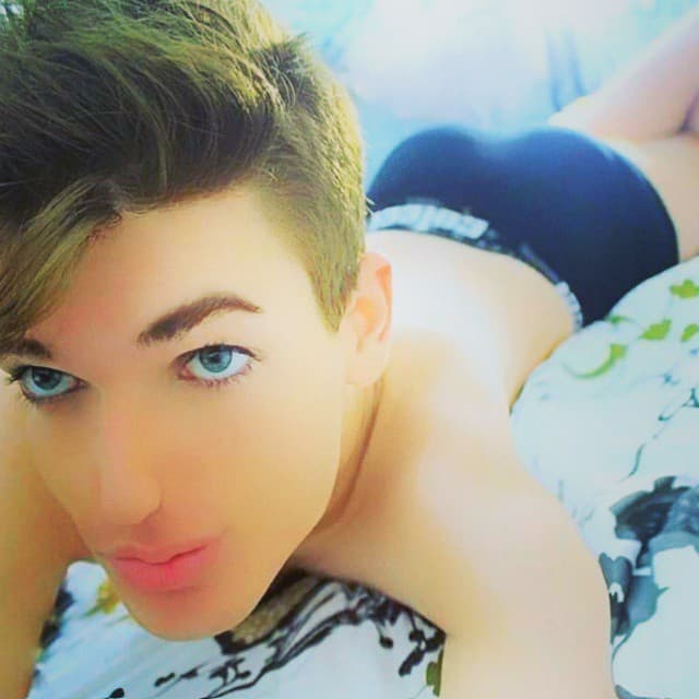 Fotos del 'muñeco Ken humano', Celso Santebañes