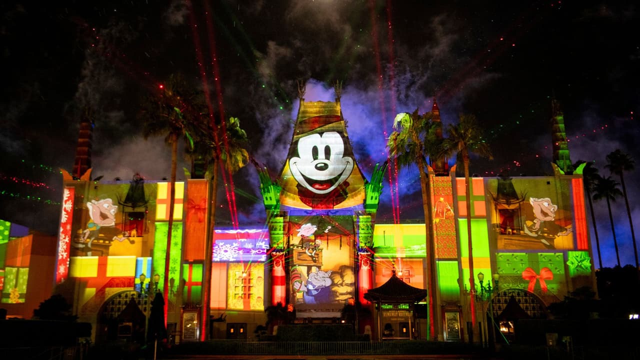 <b>EPCOT Festival of the Holidays</b>celebra tradiciones globales con deliciosa comida y narradores.