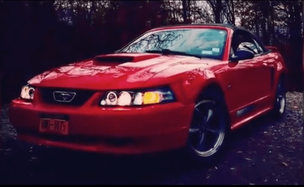 Imagen del carro Mustang que recibió Antonio Gwynn Jr.