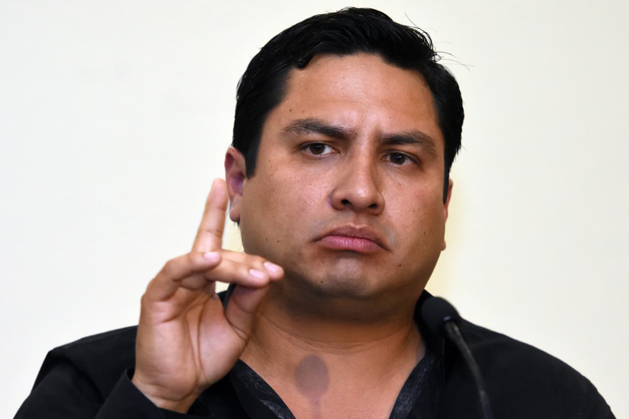 "Me siento sano de cualquier cosa, me siento seguro y simplemente involucrado en una situación incómoda. No más".