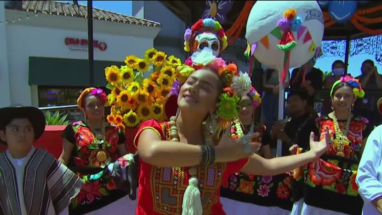 'Frida Kahlo: la experiencia' llega a Los Ángeles para celebrar el aniversario 115 del nacimiento de la artista