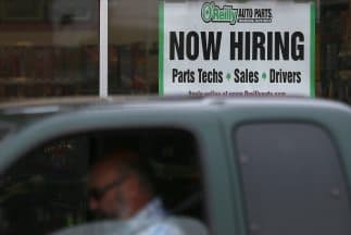 Bajan las solicitudes semanales de subsidio por desempleo en EEUU