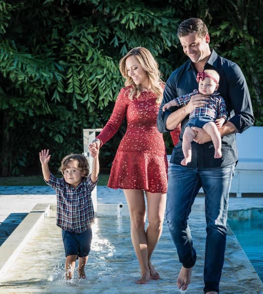 Con esta foto, Satcha agradeció a Dios por la llegada de Alana en el 2016.