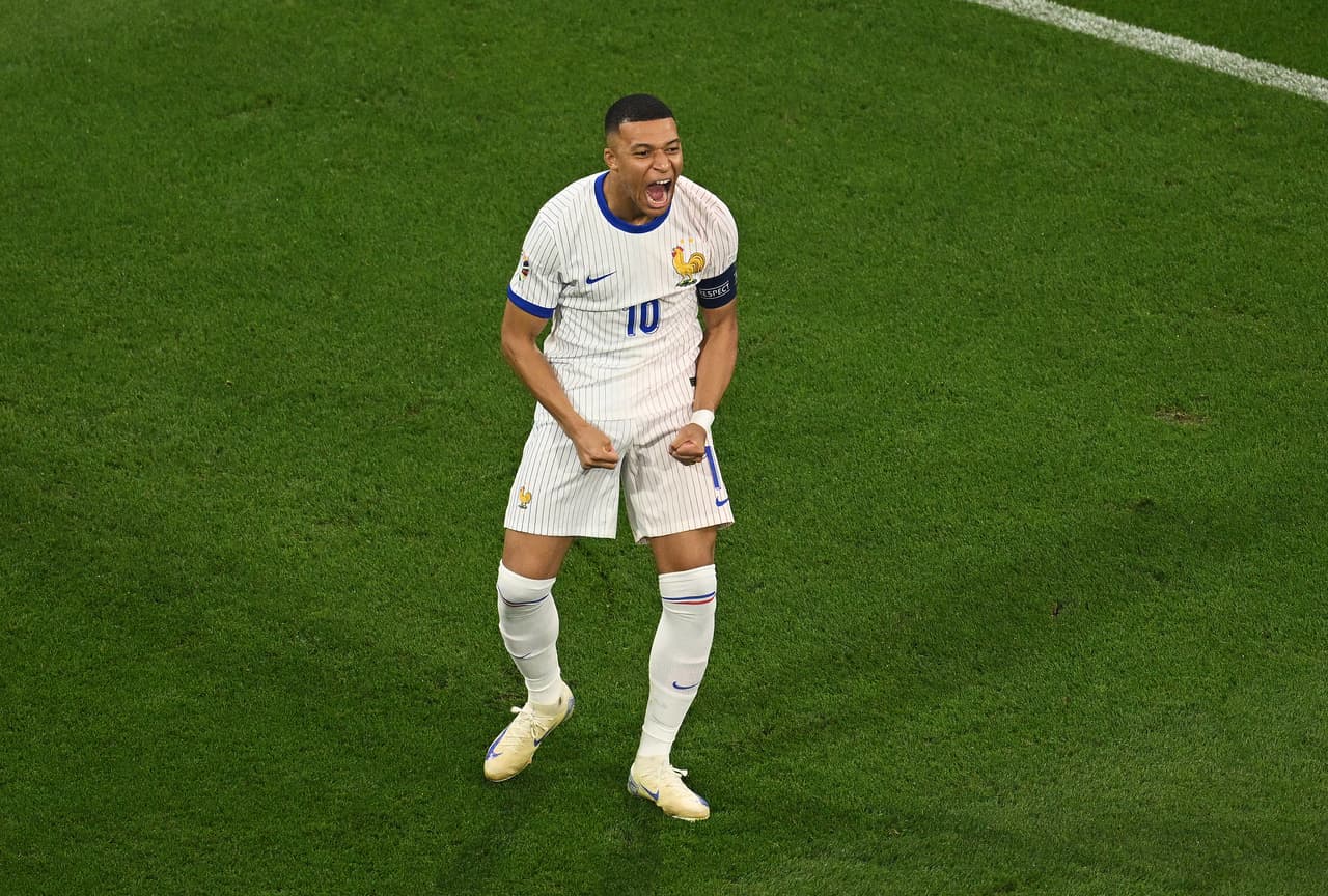 ¡Fuera máscara! Mbappé pide jugar sin protección en la nariz