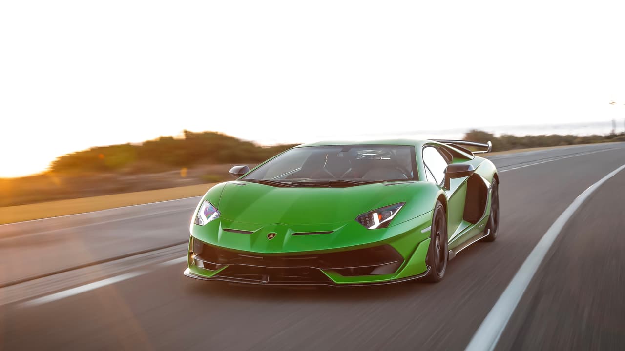 <h3 class="cms-H3-H3">Lamborghini Aventador SVJ - velocidad máxima 217 mph</h3>