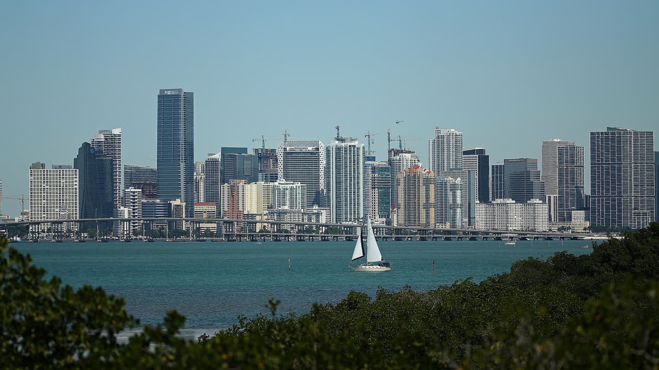 Regreso a clases en un comienzo de semana frío para el sur de Florida