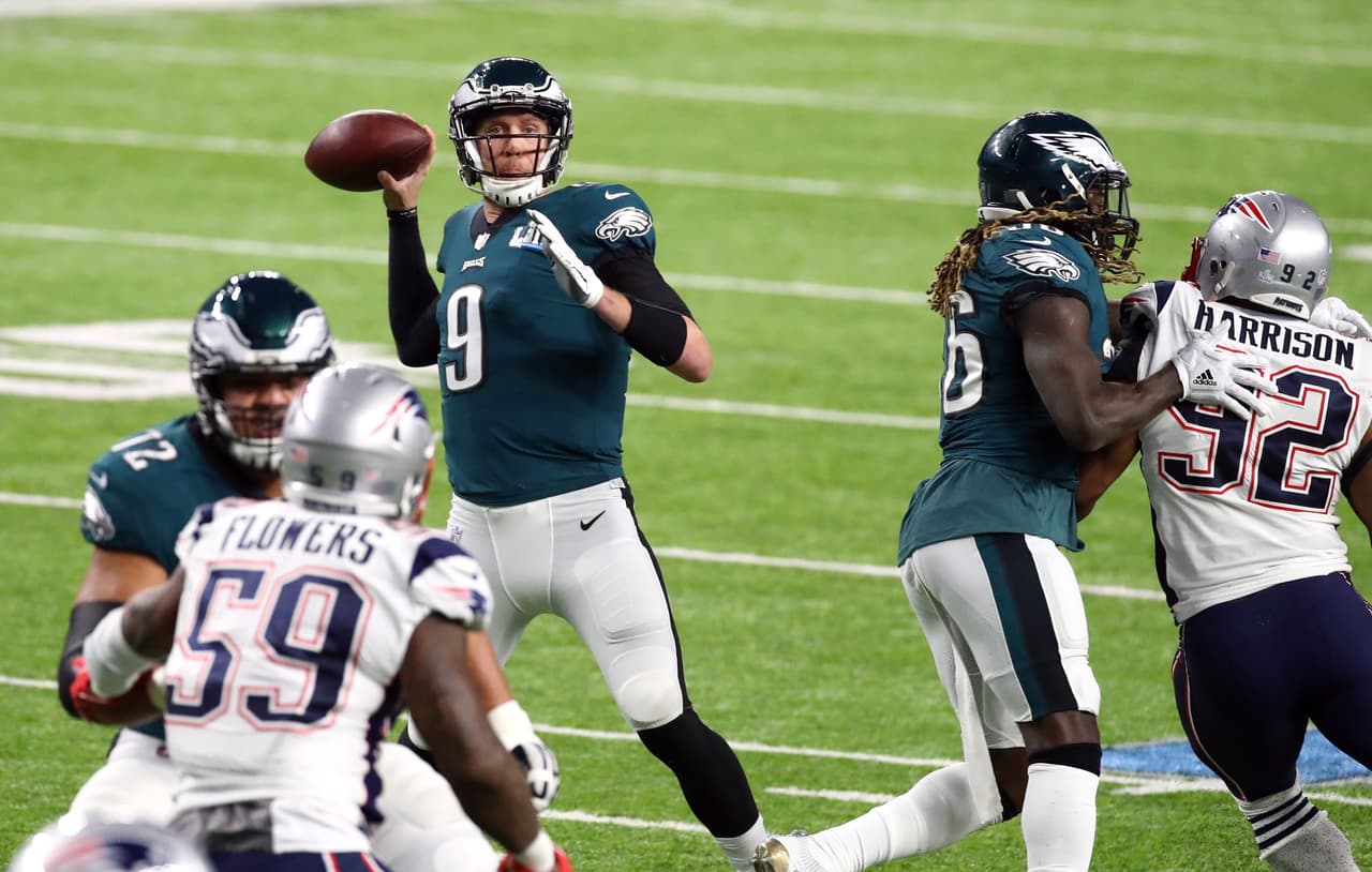 Primera ocasión en la historia del Super Bowl que ambos mariscales de campo superan las 100 yardas por aire en el primer cuarto.