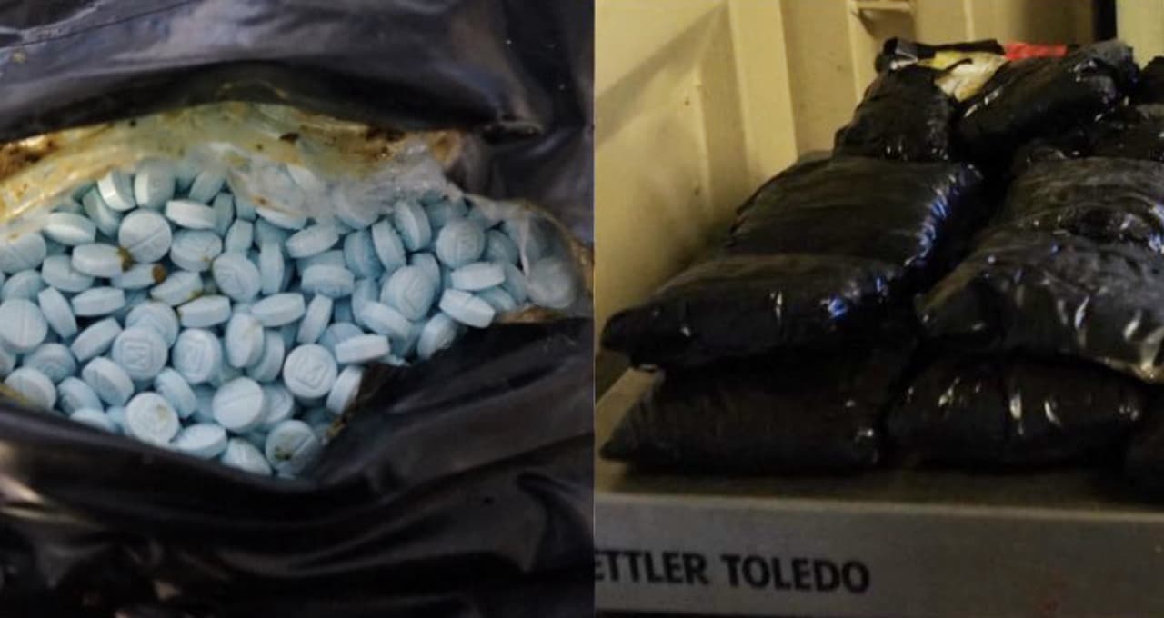 Más de 300 000 pastillas de fentanilo en dos cargas, oficiales aduanales en el puerto de entrada de Nogales encontraron 148,200 pastillas de fentanilo escondidas bajo el asiento trasero de un coche.