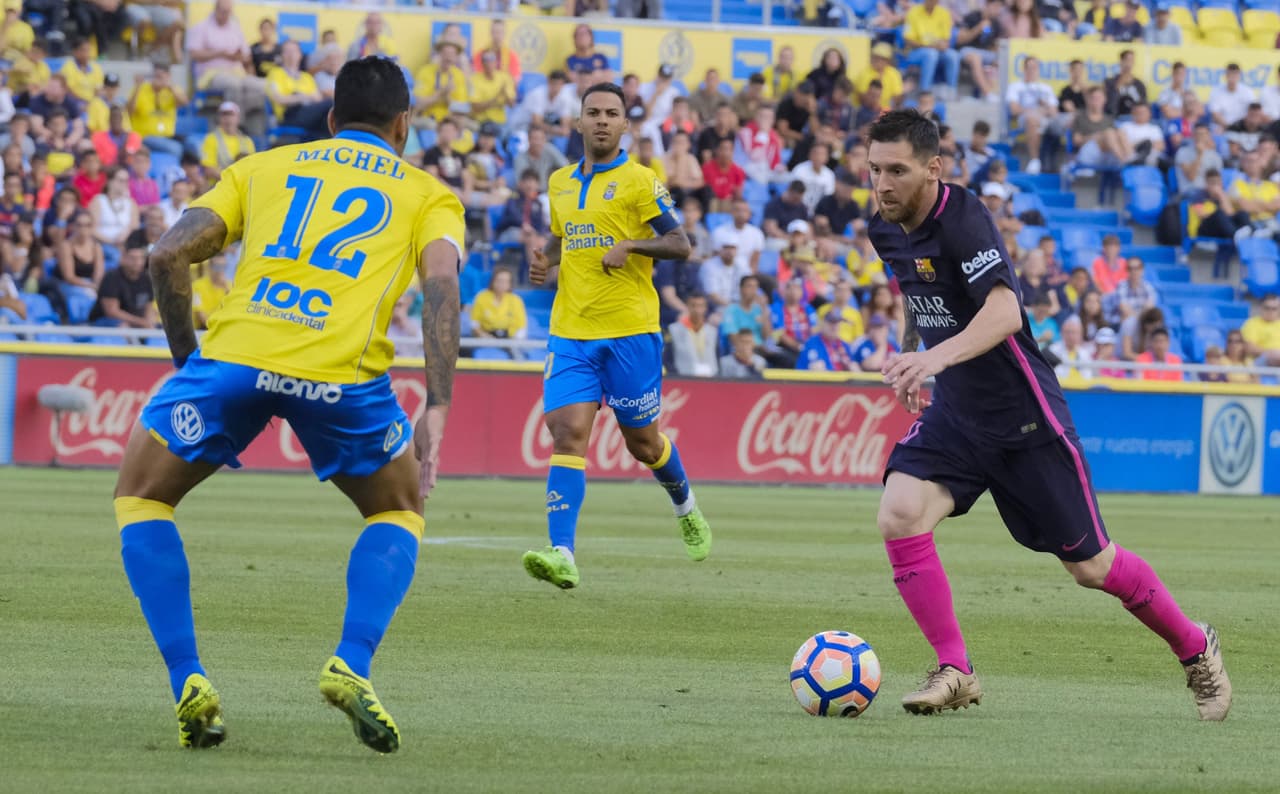 Por otro lado, en el mismo horario, el equipo 'culé' enfrentaba a la U.D. Las Palmas en busca de seguir en la lucha por el título de La Liga.