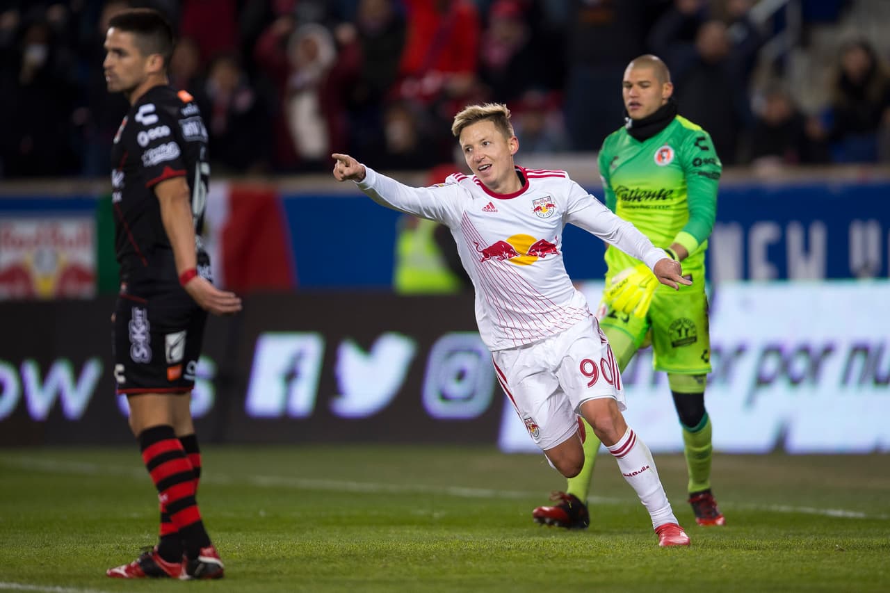 Al minuto 70 el alemán Marc Rzatkowski le dio la ventaja a los estadounidenses que se metían el bolsillo la serie.