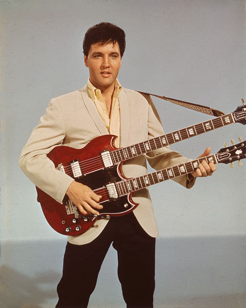 <b>Elvis Presley</b> murió el 16 de agosto de 1977 a causa de un infarto agudo de miocardio.
<br>