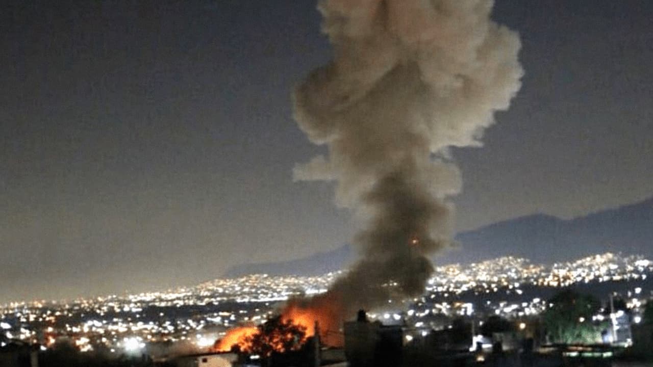Suman siete personas muertas tras una explosión de pirotecnia en Tultepec, México