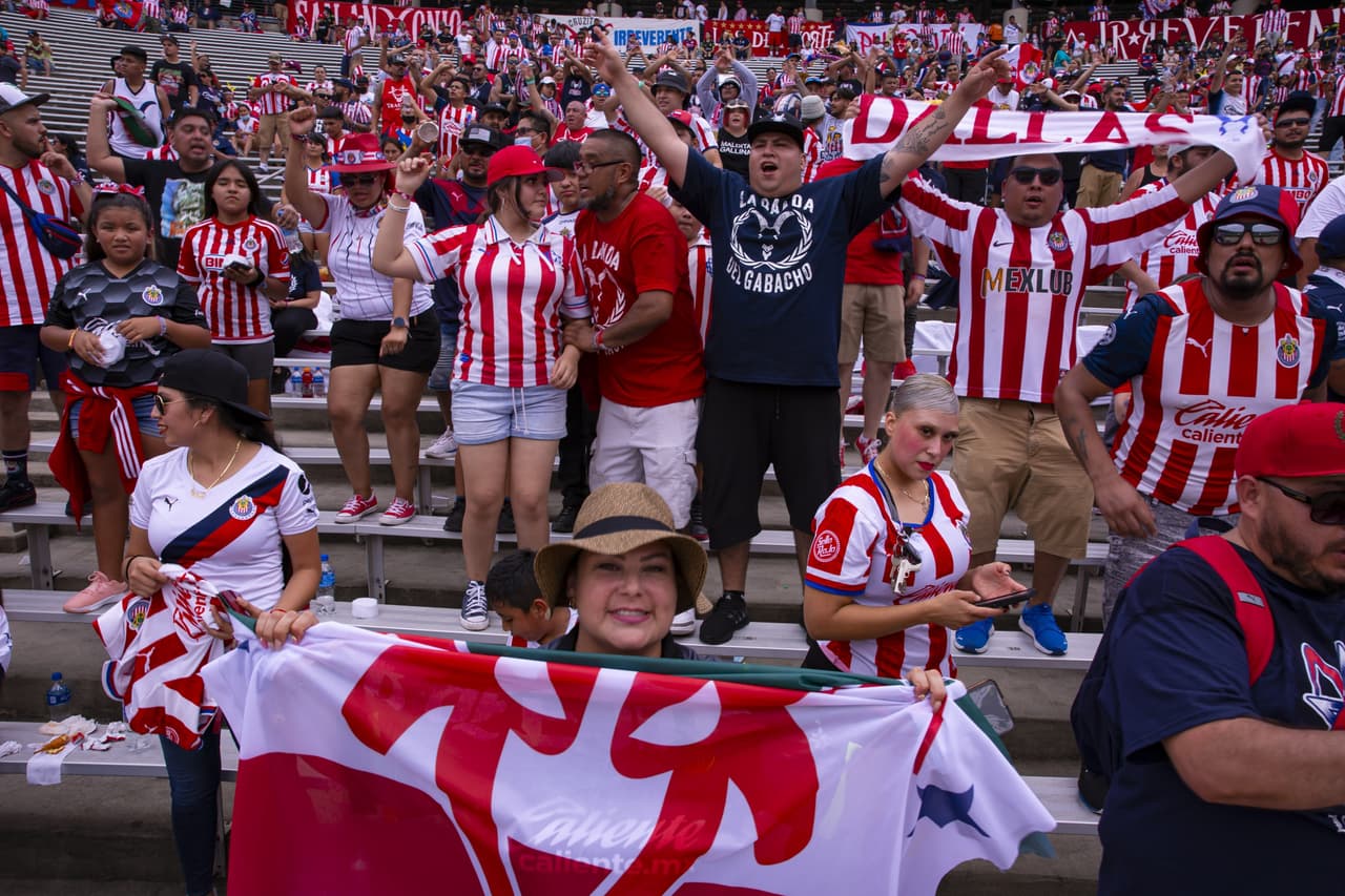 América y Chivas se enfrentaron en el Cotton Bowl en una ‘amistosa’ edición del clásico que tuvo emociones, gran ambiente en la tribuna y a las Águilas como el triunfador del partido por la fecha FIFA de septiembre.