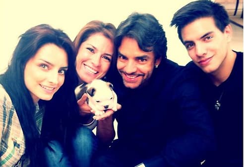 Se nota que todos se llevan muy bien.