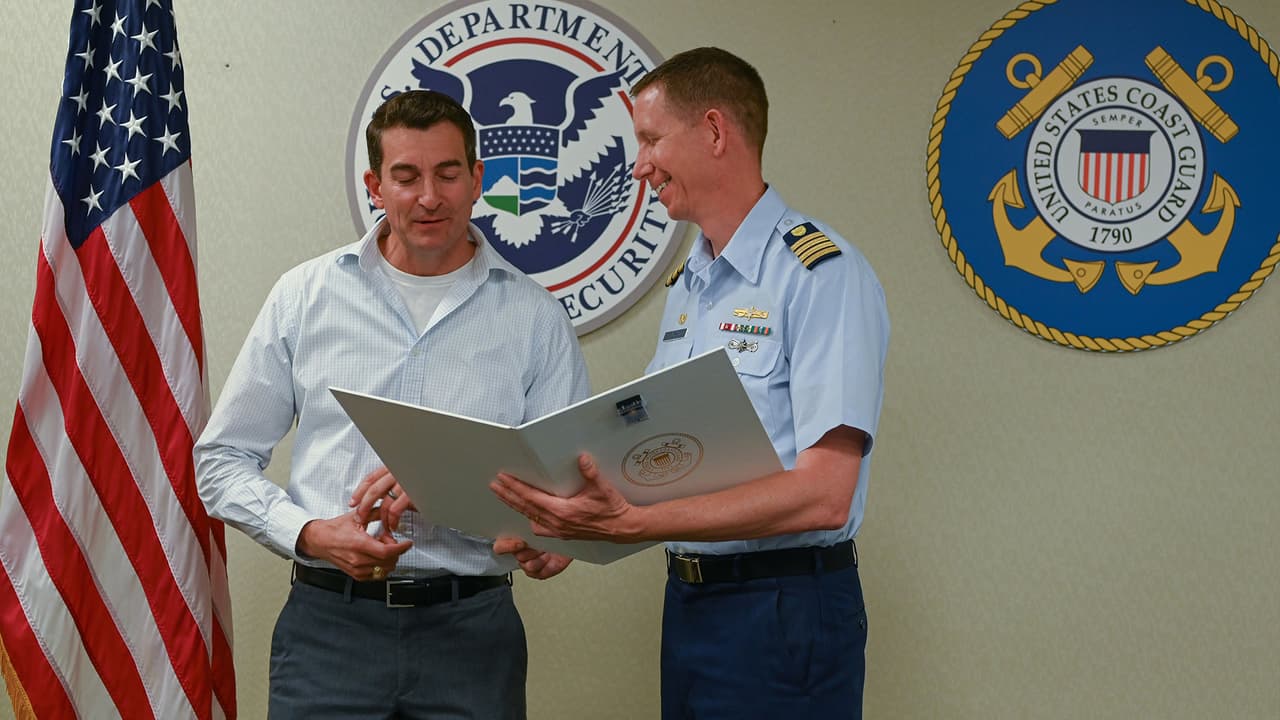 "Recibir este premio significa que tuve éxito en lo que tenía que hacer", dijo Moore, quien estuvo en compañía de su familia.