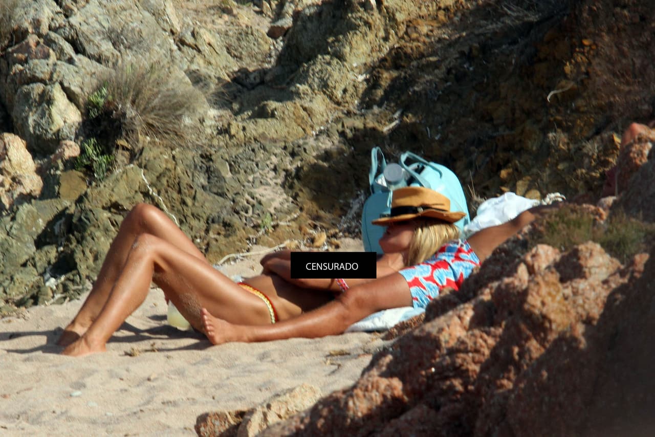 Durante su estancia en la Isla de Cerdeña, Klum hizo tremendo topless.