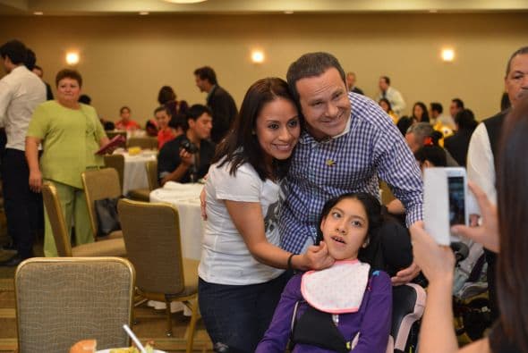 ¡Sonrisas por todos lados! Y la más grande fue la de Alan, feliz de estar ahí. 