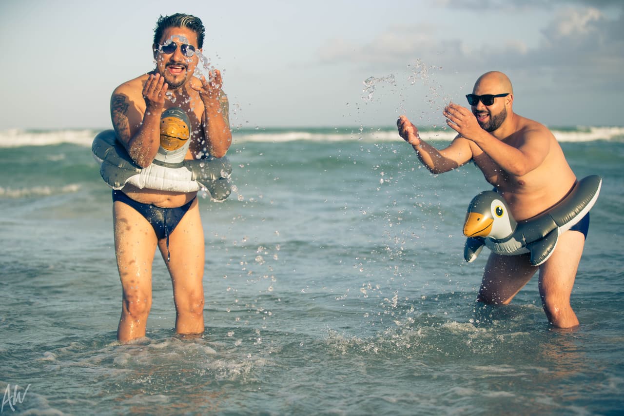 Una guerra de agua no podía faltar.