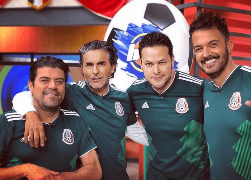 "A la fecha nos seguíamos en nuestras redes, de pronto nos comentábamos algo, cuando tuvo alguna situación ahí que se le complicó con la salud le escribí deseándole lo mejor, de verdad te lo digo, a mí ese saco no me quedó", reiteró sobre su relación con el argentino.
<br>