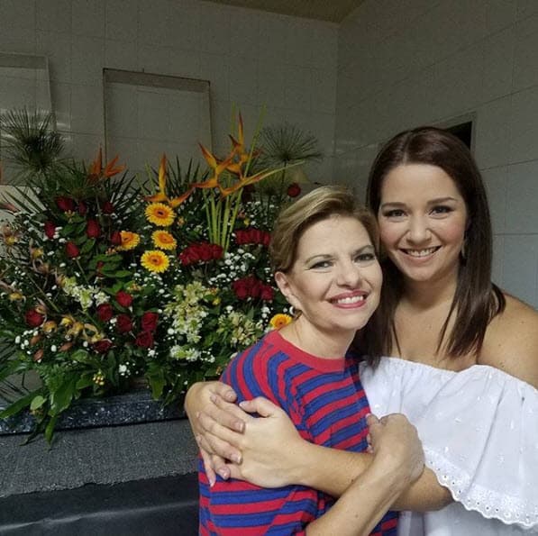 La actriz también se ha visto en aprietos porque necesita conseguir medicinas para controlar la presión arterial, que son indispensables para sus papás, y pastillas para tratar el hiperinsulinismo (padecimiento que incrementa los niveles de insulina en la sangre) que ella padece.