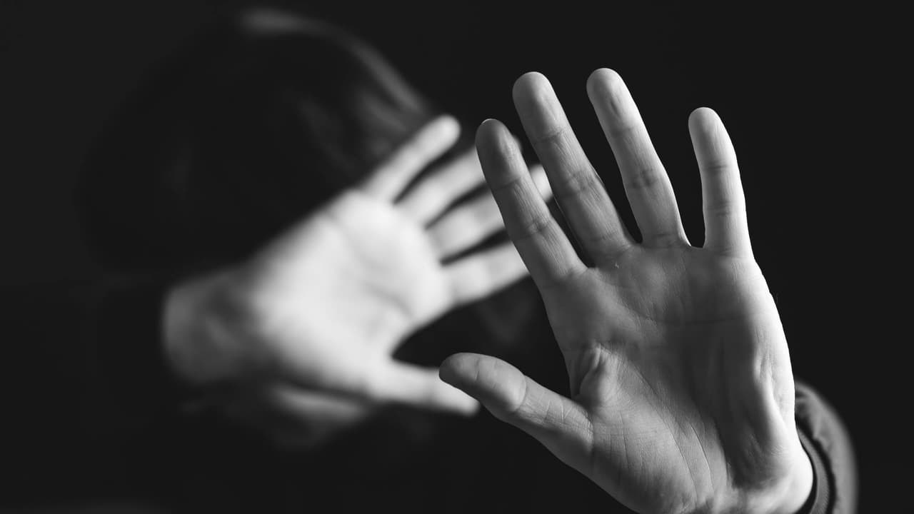 Ayuda y recursos disponibles para víctimas de violencia doméstica en Arizona