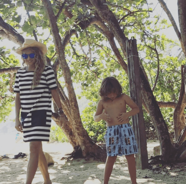 "Le llamo todos los días, pero no me lo pasan", añadió.
<br>