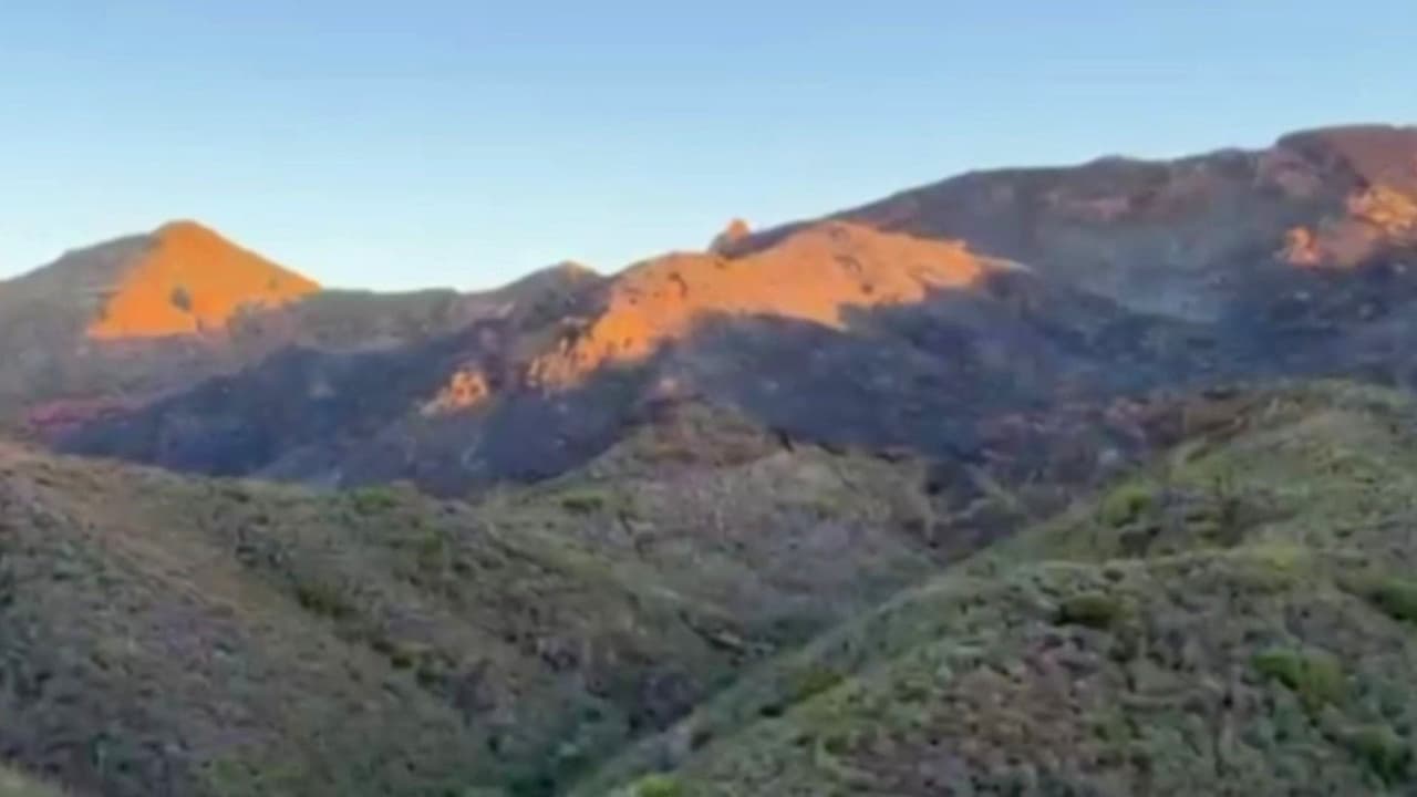 Emergencia en California: Así se ven hoy las labores por el incendio Bryson en Malibú