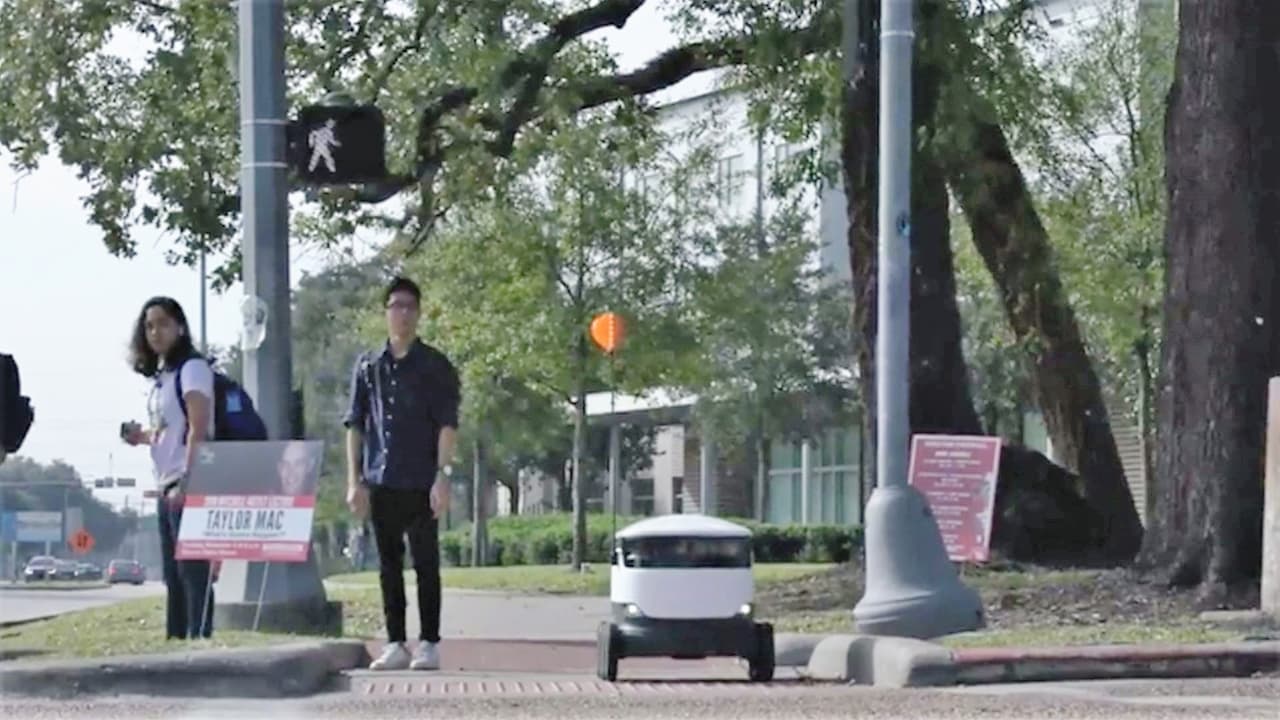 La entrega generalmente demora solo unos minutos, depende de los alimentos que se eligieron y la distancia que debe recorrer.