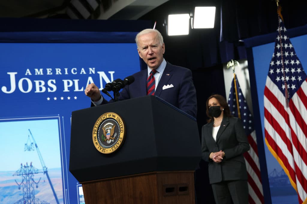 La inacción "no es una opción": Biden pide a los republicanos negociar para sacar adelante su plan de infraestructura