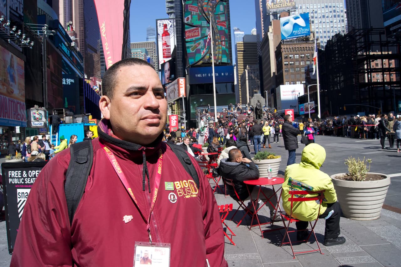 Para Linares, quien trabaja en Times Square, los turistas están nerviosos.