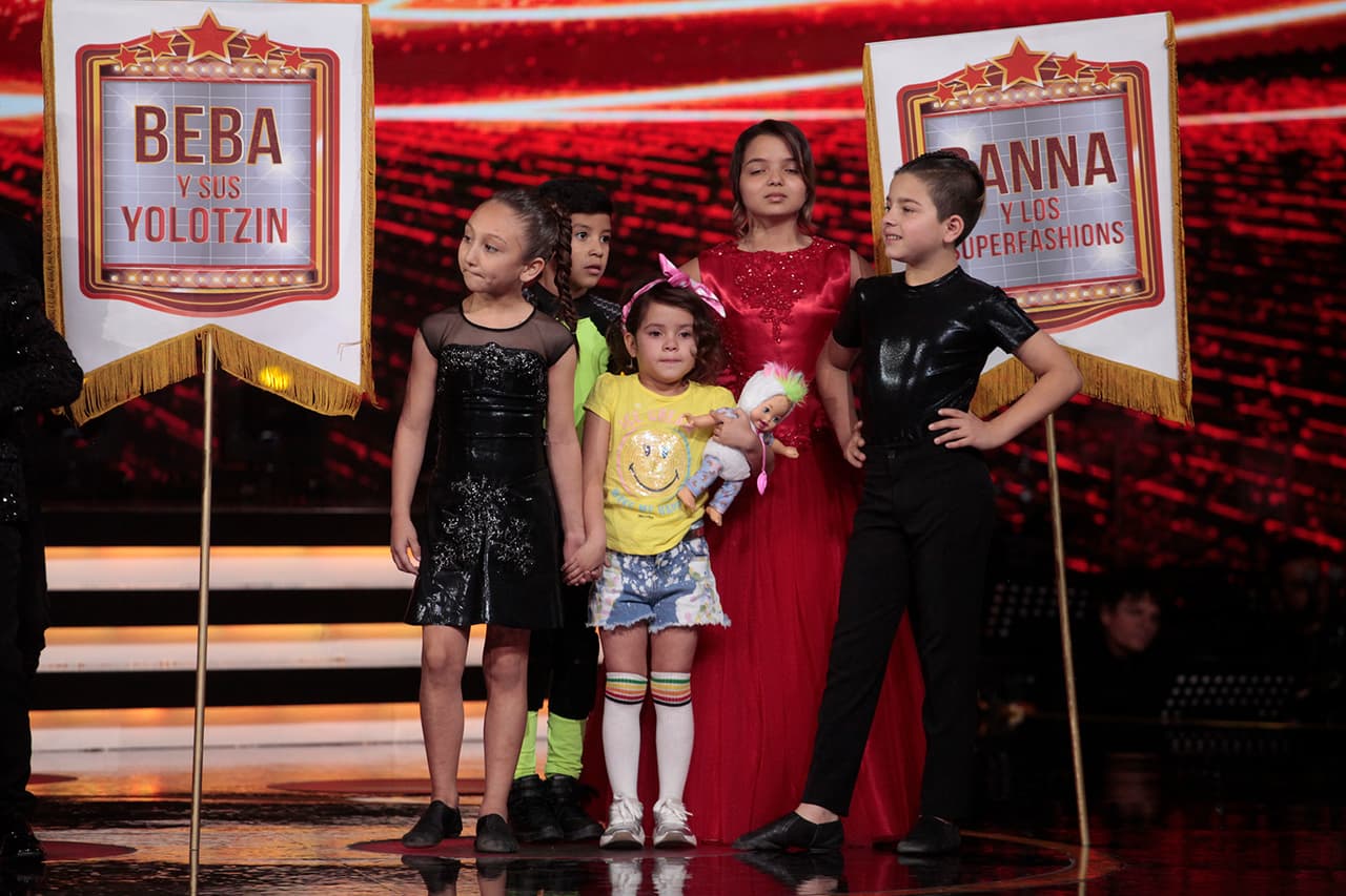 A pesar de su desempeño, este domingo Danna debió ser despedida del reality show. La pequeña y su escuadrón fueron los que menos votos obtuvieron en la aplicación Univision Conecta.