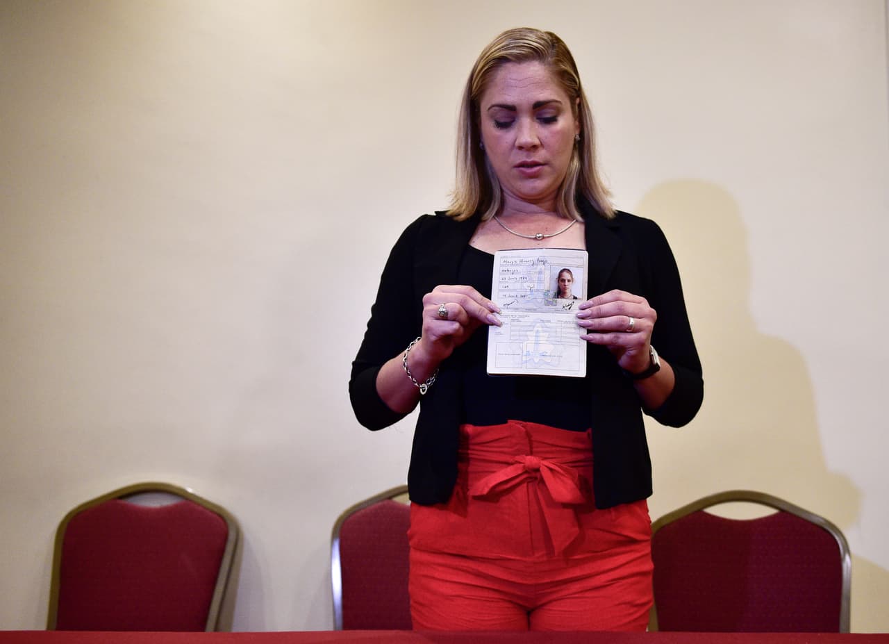 El Diez, como se le conoce al astro, vivió por varios años en la isla para tratar su adicción a la
<a href="https://www.univision.com/temas/cocaina">cocaína</a> por invitación del propio
<a href="https://www.univision.com/noticias/muertes/muere-fidel-castro-las-nueve-decadas-de-su-vida-en-imagenes-fotos">Castro, quien falleció en 2016</a>.
<b>La justicia argentina todavía no resolvió si dará curso a una causa para investigar la denuncia de Álvarez.</b>
<br>