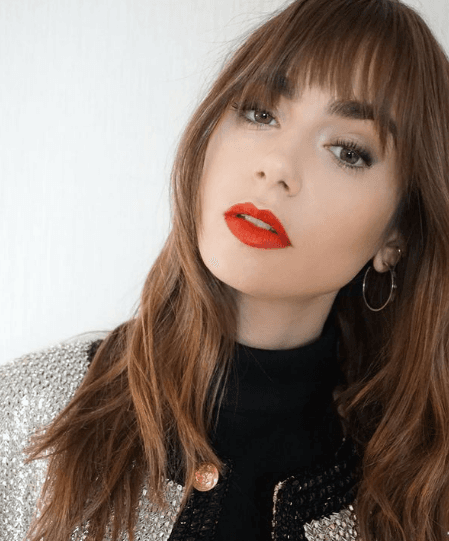 En su cuenta de Instagram compartió una serie de fotografías en el que mostró el drástico cambio. Aun cuando fue, únicamente, para una foto de portada de una revista, la hija del músico Phil Collins se veía distinta.